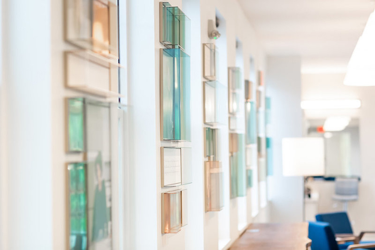 醫(yī)美機構(gòu)形象墻